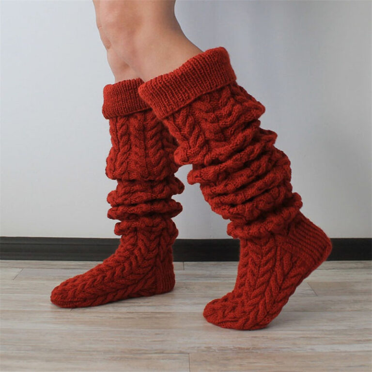 Chaussettes Rouges Hautes Montantes 75 Cm - Épaisses Torsadées Hiver - Taille Unique - Neuf Avec étiquettes