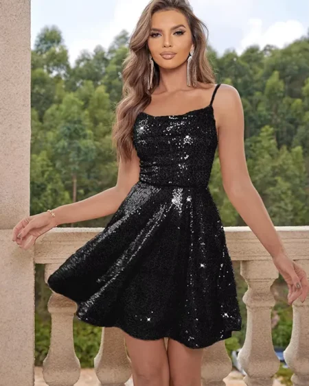 Robe Soirée Courte Sequins Col Bénitier noire