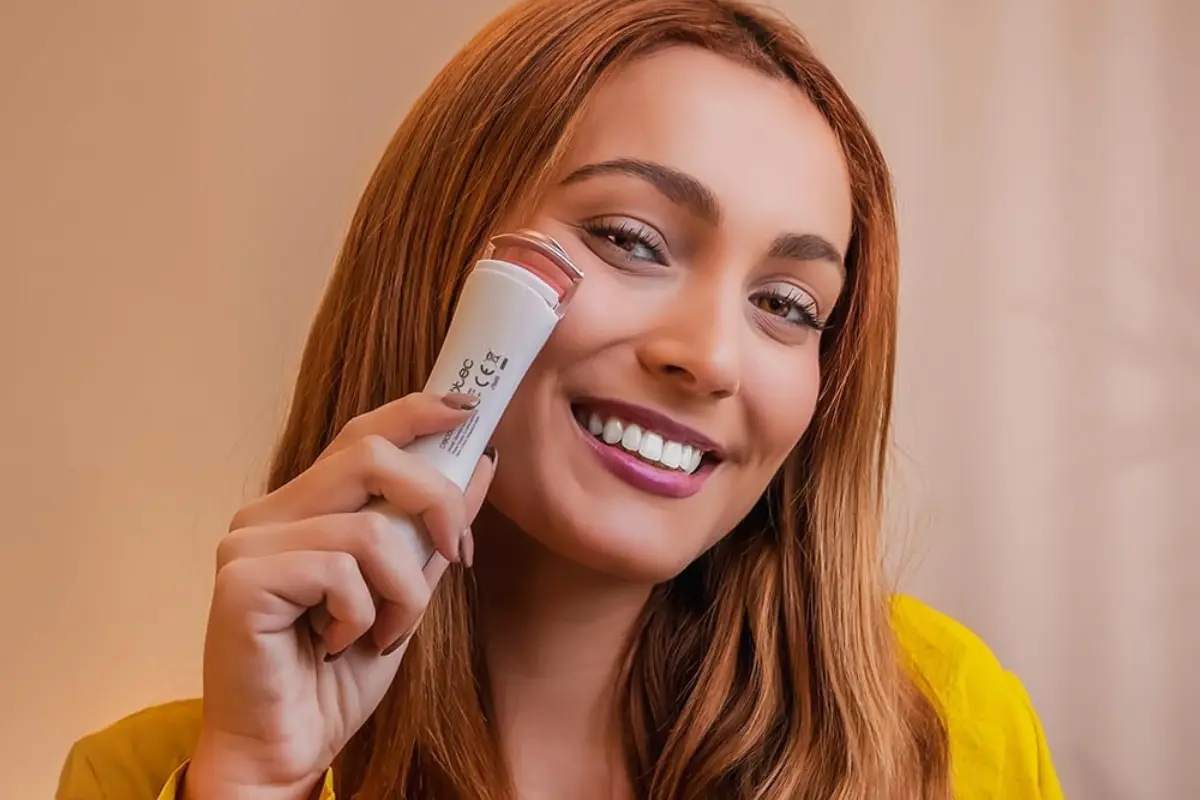 Recourbe-cils chauffant : une alternative au rehaussement de cils ?