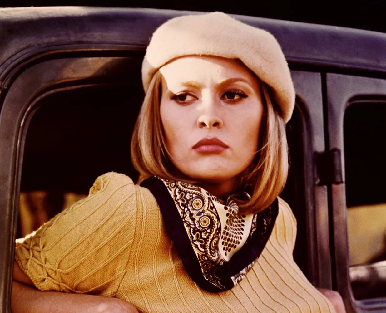 Faye Dunaway dans "Bonnie and Clyde portant un béret