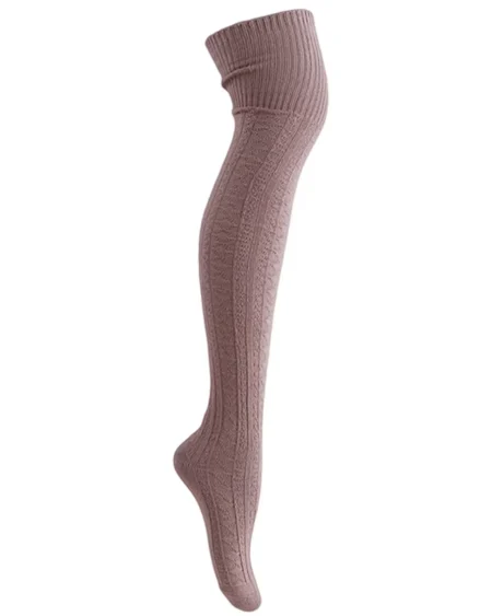 Chaussettes hautes femme coton beige motifs torsades et tressage léger.