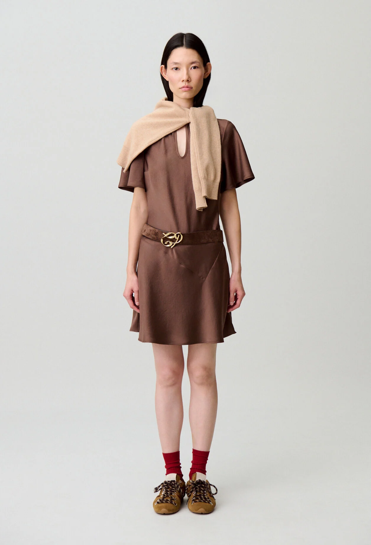 Robe courte fluide marron glacé claudie pierlot
