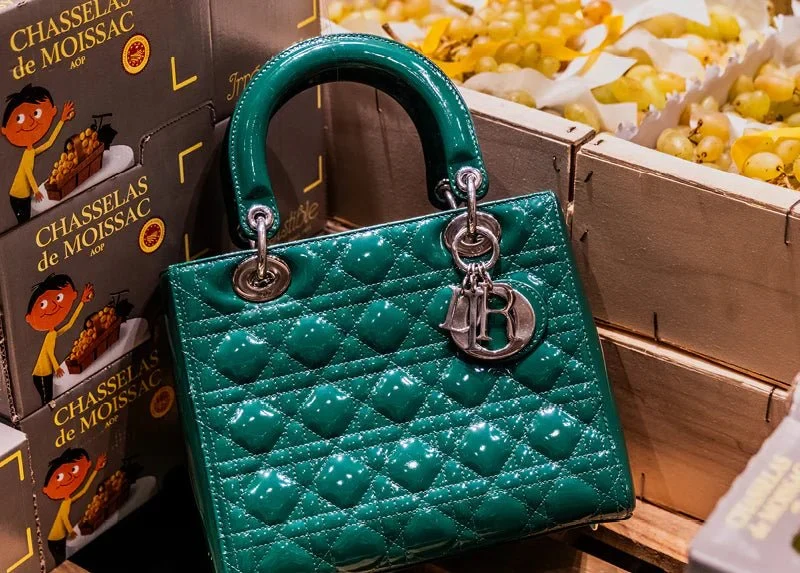 sac à main lady dior vert